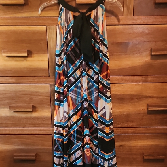 ECI Vibrant Geometric Midi Dress - Picture 5 of 7